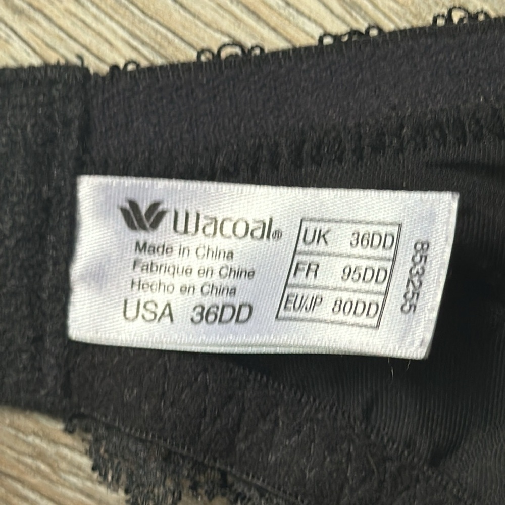 Wacoal bra black underwire size 36DD lace trimmed adjustable straps - Picture 5 of 8